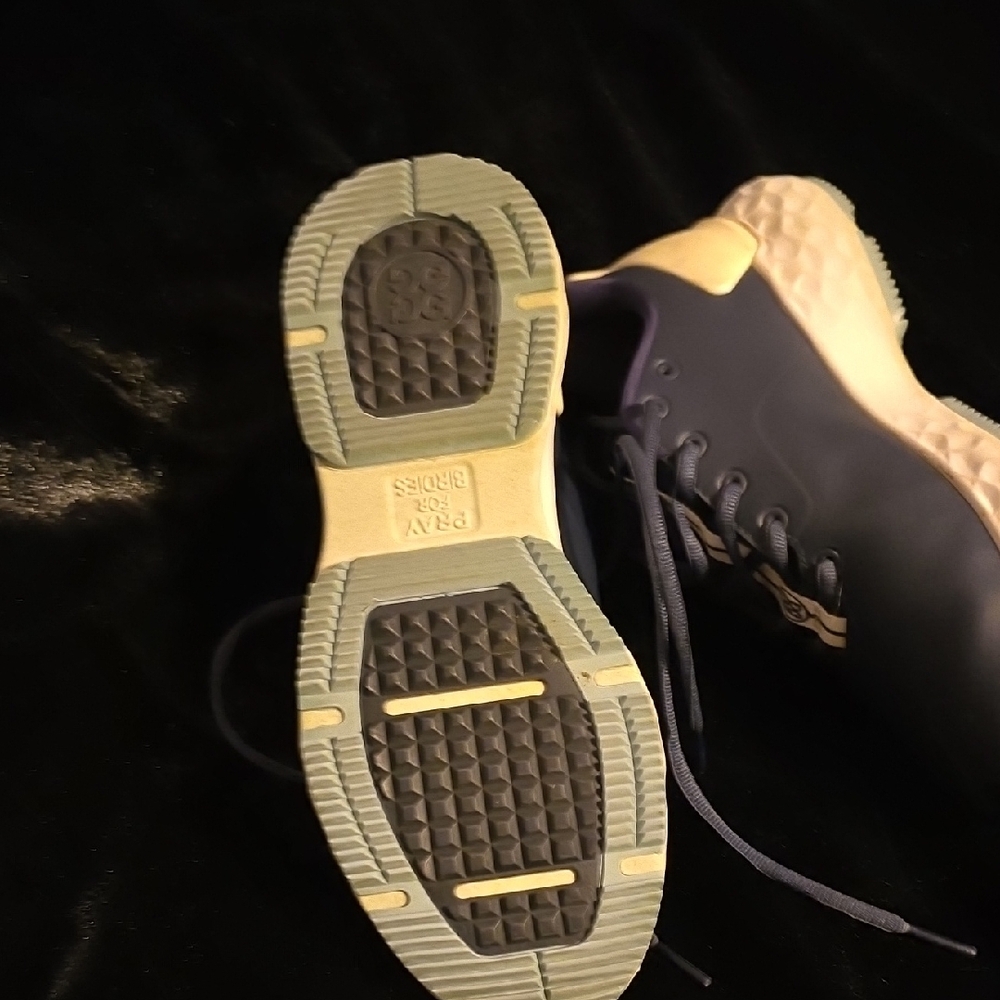 Ladies navy G-Fore golf shoes - Picture 5 of 6